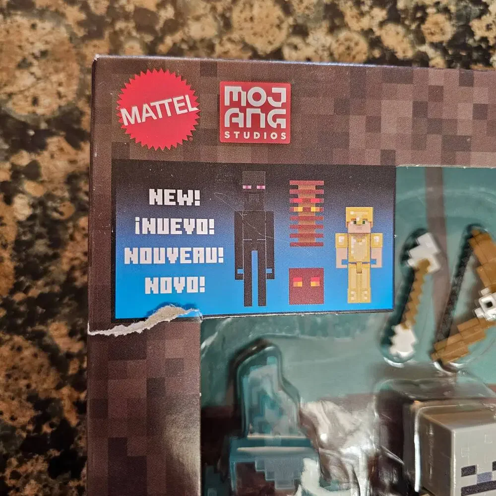 Minecraft Soul Sand Valley Adventure 6 Action Figure Playset Digital Code, HRX78
